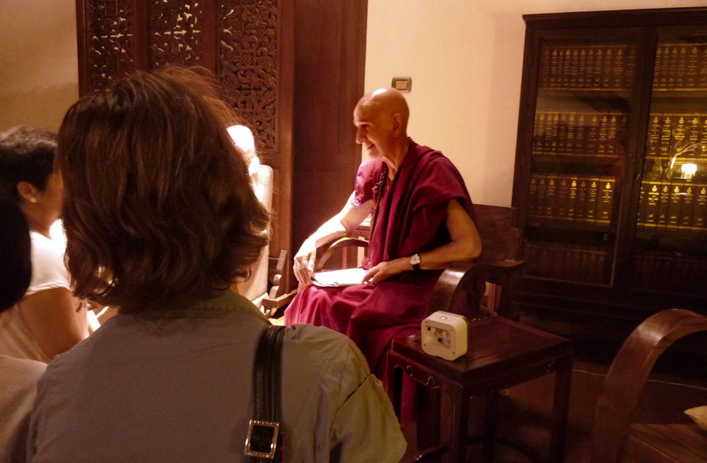 Bhikkhuni Ani Choying in Bangkok for Dhamma talk